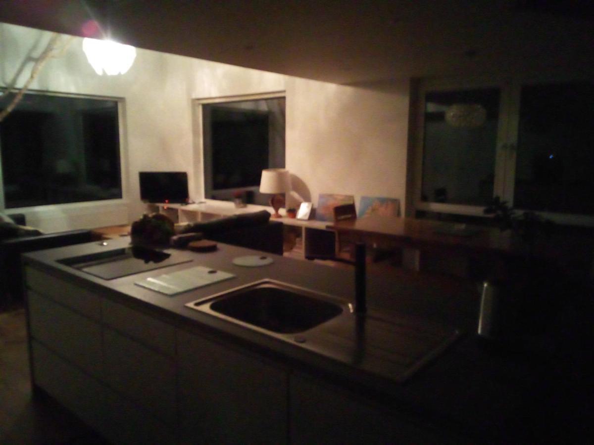 Spacious Contemporary Type Apartment. Appartement